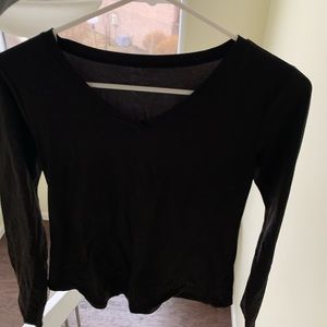 Long sleeve black V neck